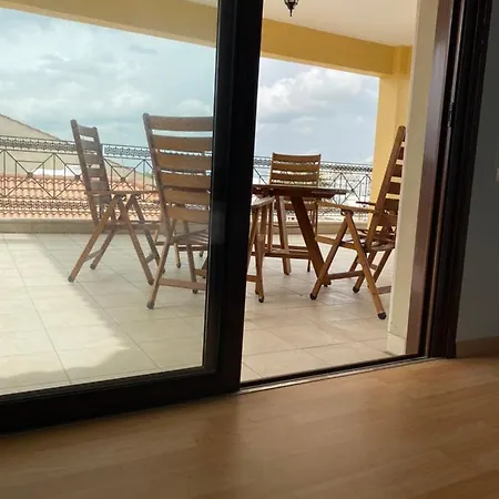 Mystra Place Penthouse Appartement